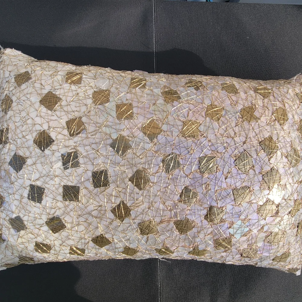 Kenneth Cole Reaction Home Decorative Pillow ~ Sequin Accents ~ GUC ~ Pretty!